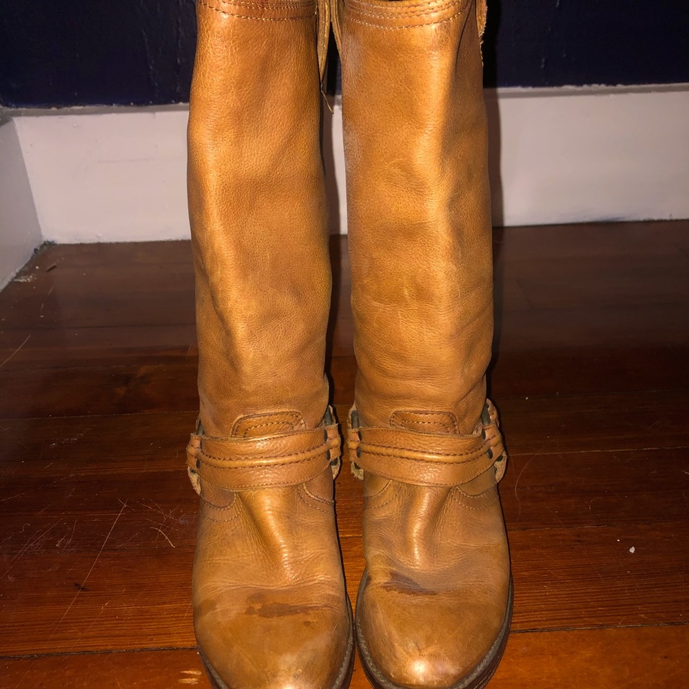 8.5 Frye Boots